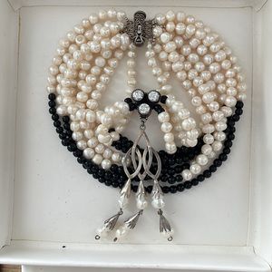 Pearl Chocker - Black and White pearls with Mother of Pearl pendant